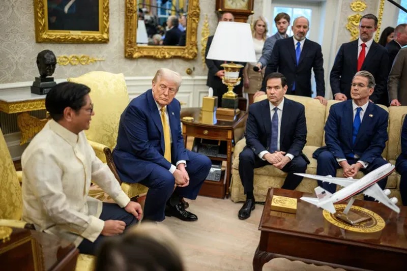 Close-up of President Marcos Jr., President Trump, Secretary of State Marco Rubio, and Secretary of War Pete Hegseth during the bilateral meeting in the Oval Office, July 22, 2025.