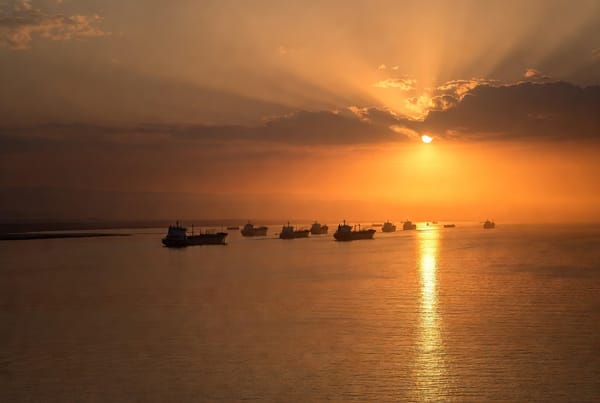 Day 4. Iranian Navy eliminated. 2,000 targets destroyed. 50,000 troops deployed.